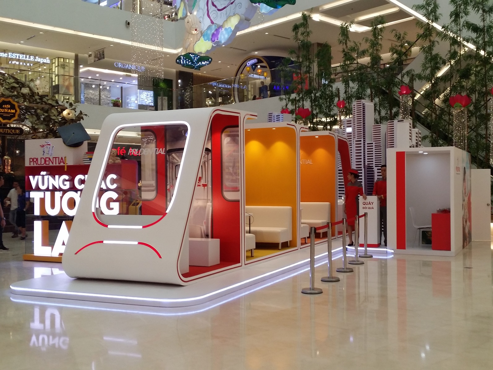 Pro Ads 3 - Booth Prudential 11